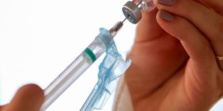 vacina-da-herpes-zoster-e-segura-para-pacientes-reumaticos,-diz-estudo