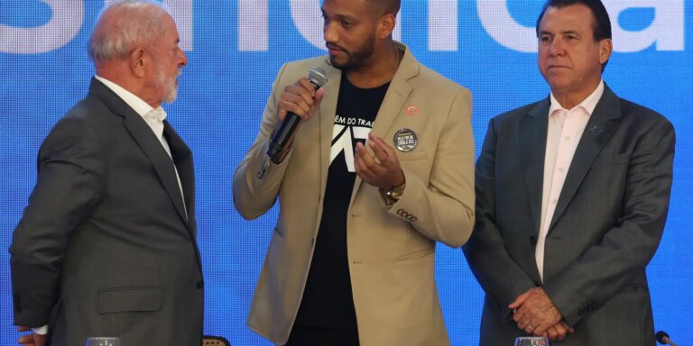 lula-pede-mobilizacao-a-centrais-sindicais-para-fim-da-escala-6×1