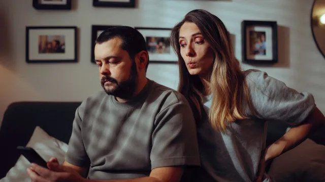 É Assim Que Cada Signo Do Zodíaco Reage Quando Fica Com Ciúmes e-assim-que-cada-signo-do-zodiaco-reage-quando-fica-com-ciumes