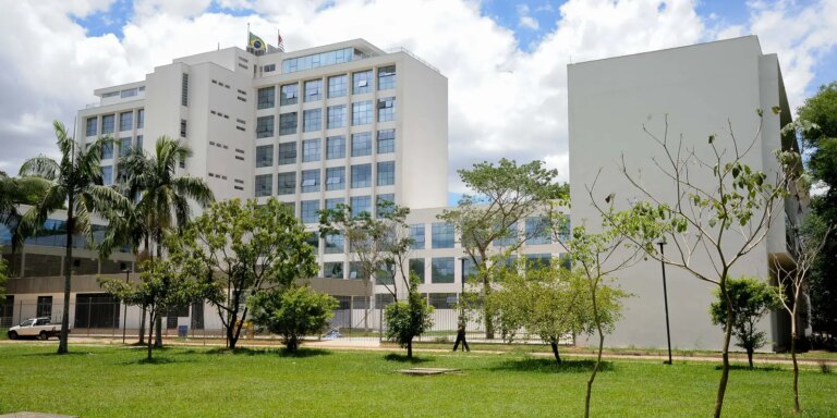 USP: alunos mantêm ocupação de reitoria e pedem reabertura de diálogo usp:-alunos-mantem-ocupacao-de-reitoria-e-pedem-reabertura-de-dialogo