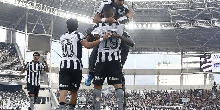 Botafogo vence Corinthians pelo Brasileirão com três de Arthur Cabral botafogo-vence-corinthians-pelo-brasileirao-com-tres-de-arthur-cabral