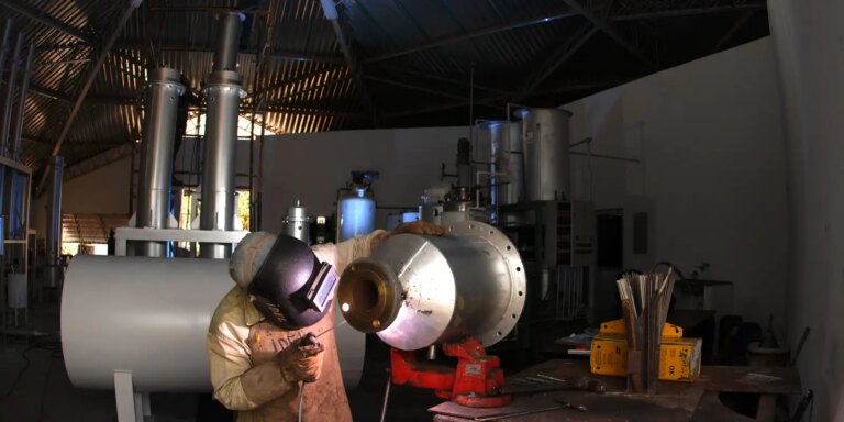 Indústria cresce 0,7% em abril, quarto mês seguido de avanço industria-cresce-0,7%-em-abril,-quarto-mes-seguido-de-avanco